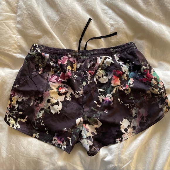 $3 old navy active running athletic shorts - Picture 2 of 5